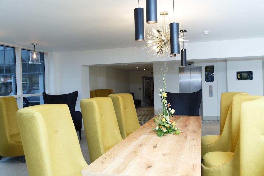 Harben House Hotel Newport Pagnell Bagian luar foto