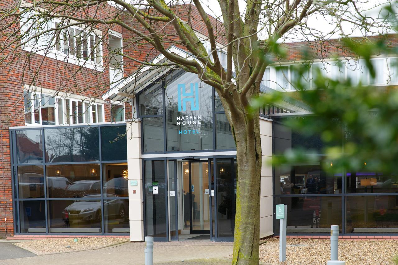 Harben House Hotel Newport Pagnell Bagian luar foto