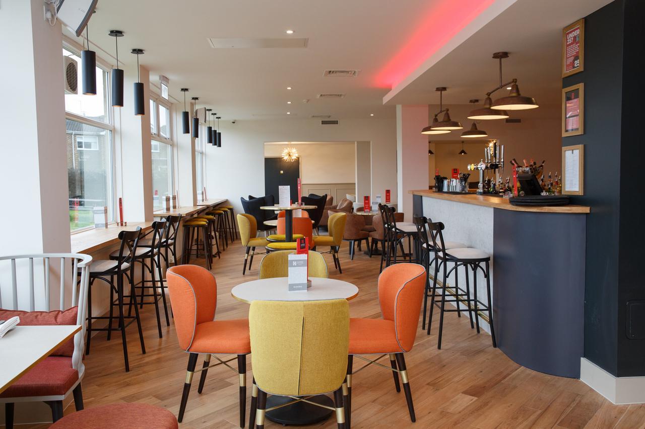 Harben House Hotel Newport Pagnell Bagian luar foto