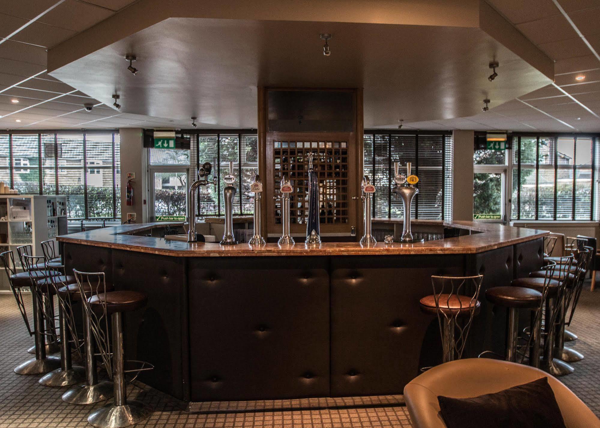 Harben House Hotel Newport Pagnell Bagian luar foto
