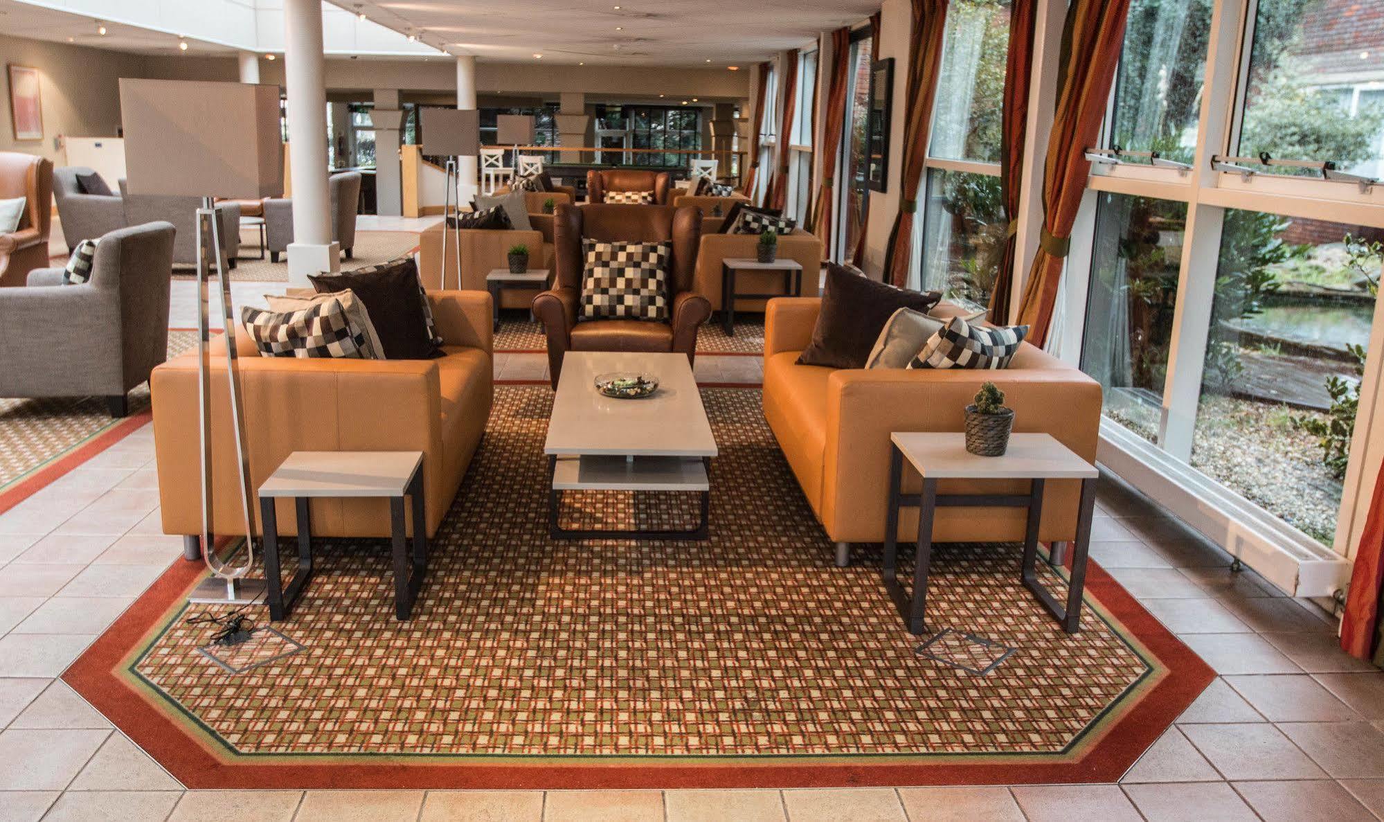 Harben House Hotel Newport Pagnell Bagian luar foto